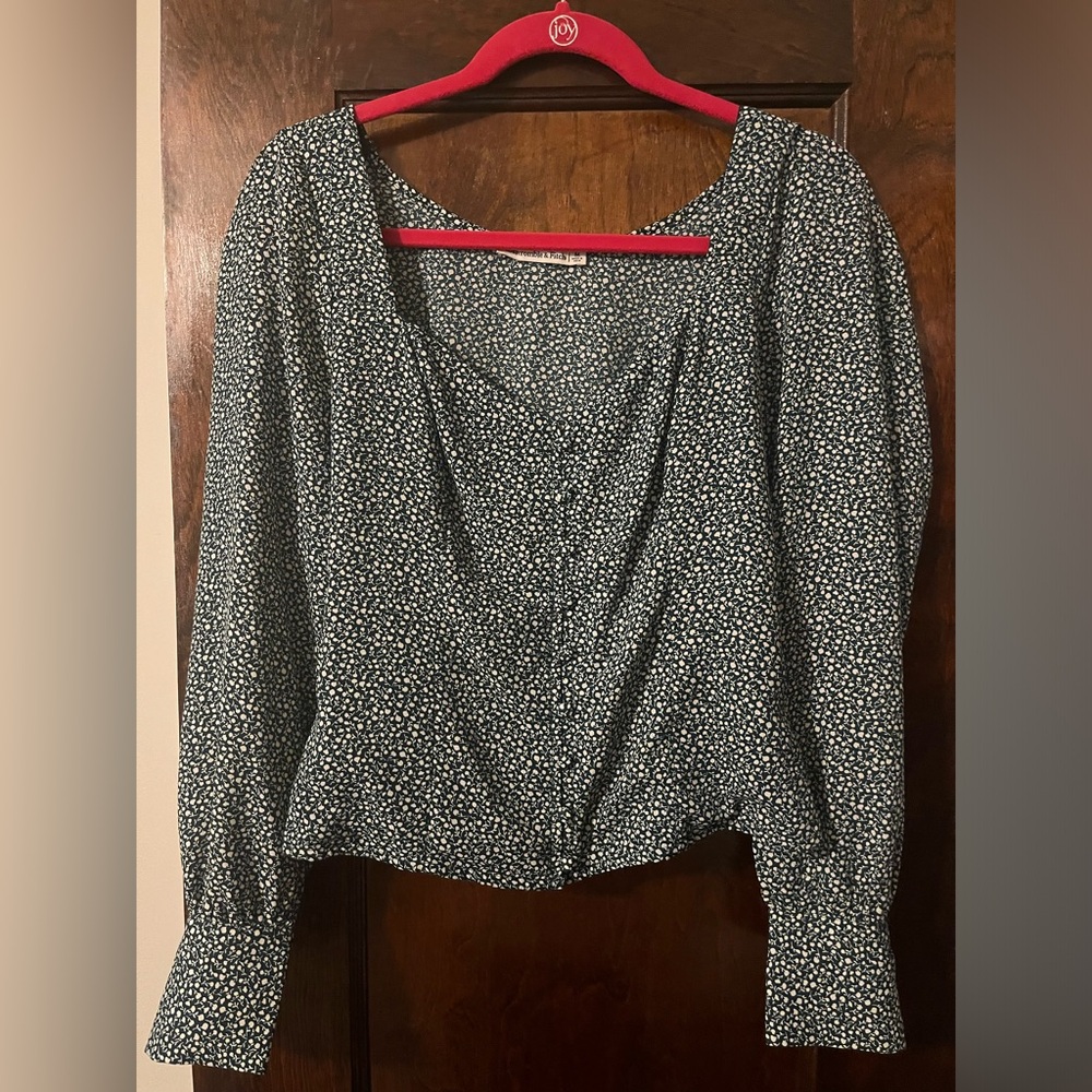 Abercrombie Sweetheart Neckline Top